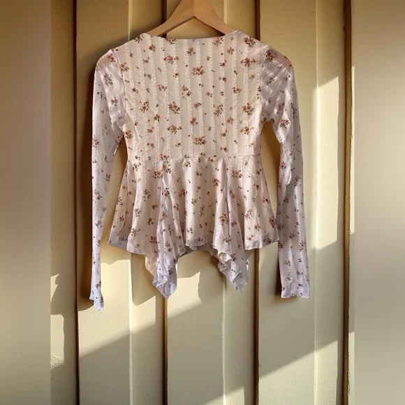 RSQ Floral Blouse XS Mustard – Cottagecore Juniors XS NWT Tilly’s - Picture 5 of 9